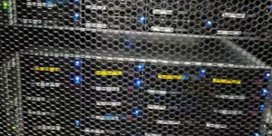 探讨美国服务器内存实现异步复制和备份的具体步骤和技术